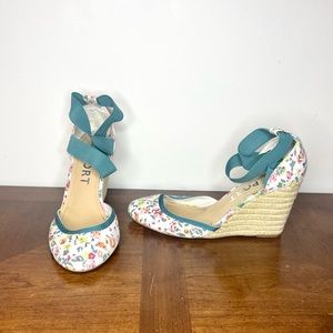Report Floral Wedge Espadrille Heels- Size: 8.5